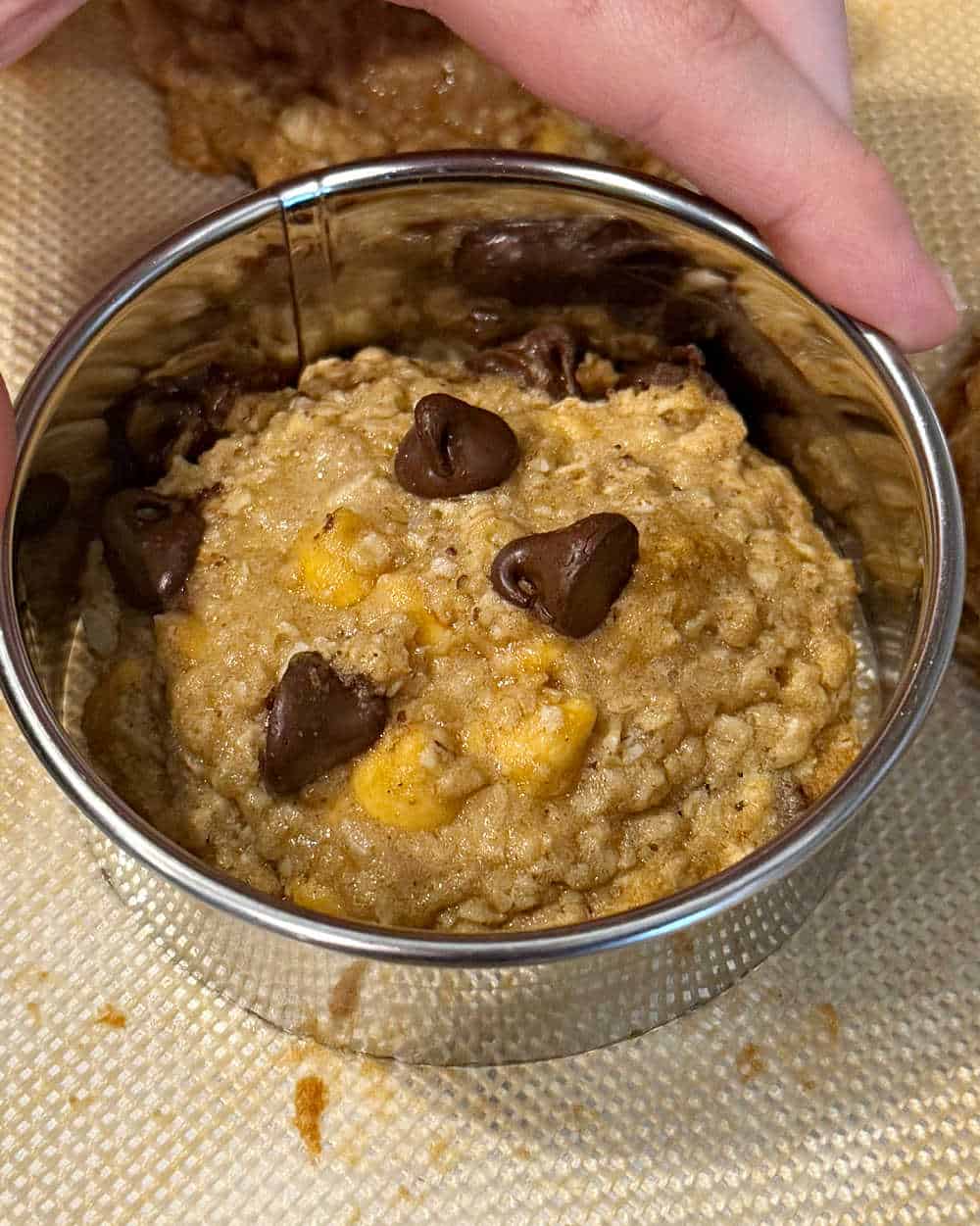 swirling cookies with cookie cutter.