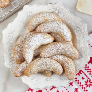 Polish Slovak nut horns (rosky)