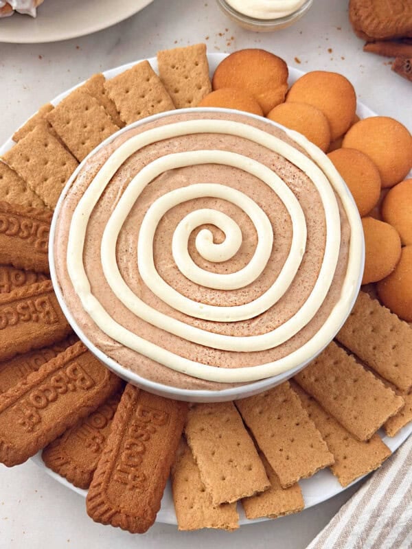cinnamon roll dip recipe.