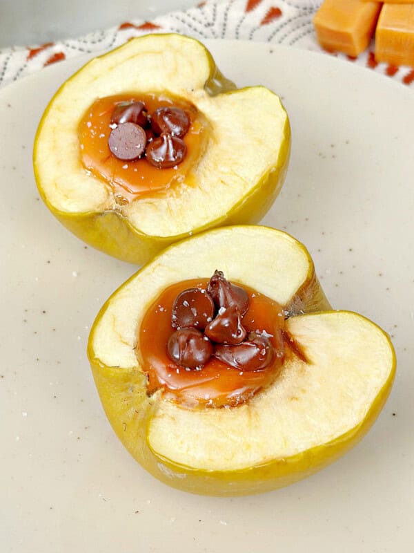 baked caramel stuffed apples with chocolate