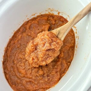 crockpot cinnamon applesauce recipe.
