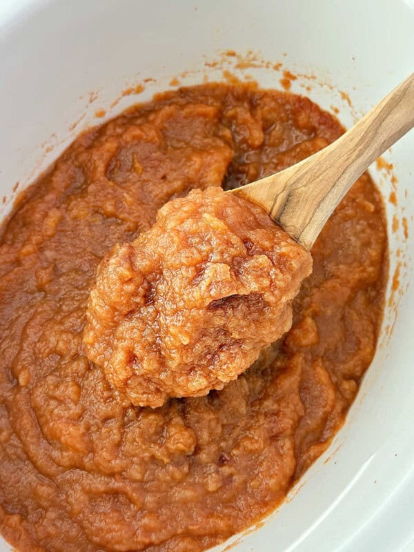 crockpot cinnamon applesauce recipe.