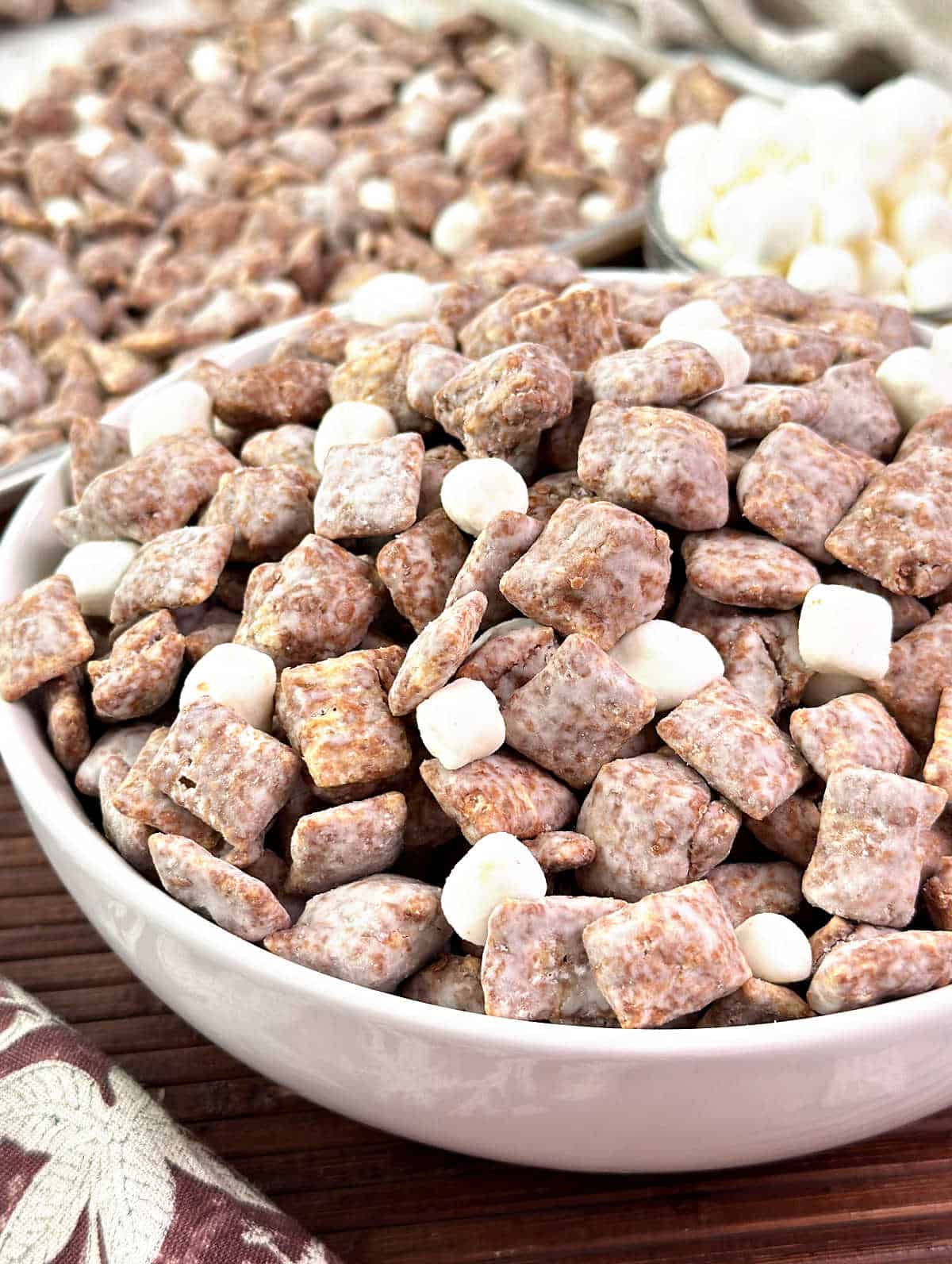 bowl of fluffernutter puppy chow.