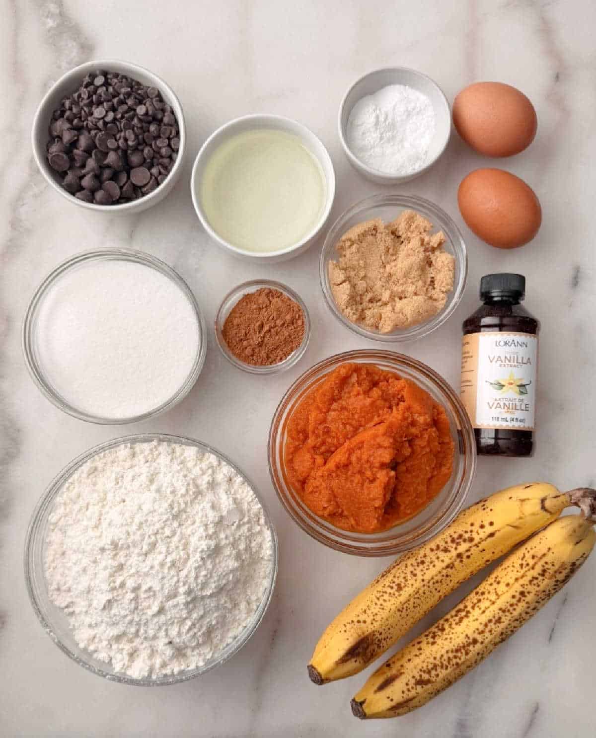 bananas, pumpkin puree and ingredients to make quick bread.